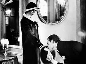 43745-Helmut_Newton_At_Maxims_Paris_1978