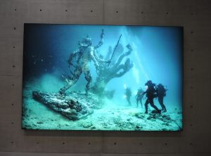 D. Hirst_Hydra and Kali at the wreckage site