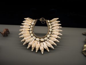 D. Hirst_Shell necklace